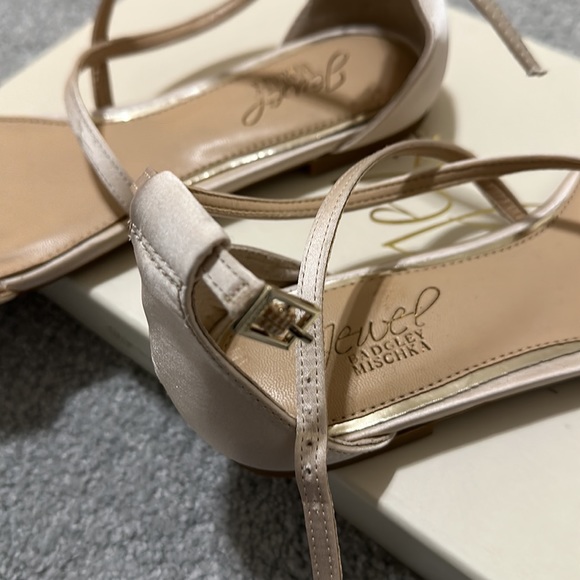 JEWEL BADGLEY MISCHKA Ohara Flat Dress Sandals - Picture 5 of 5